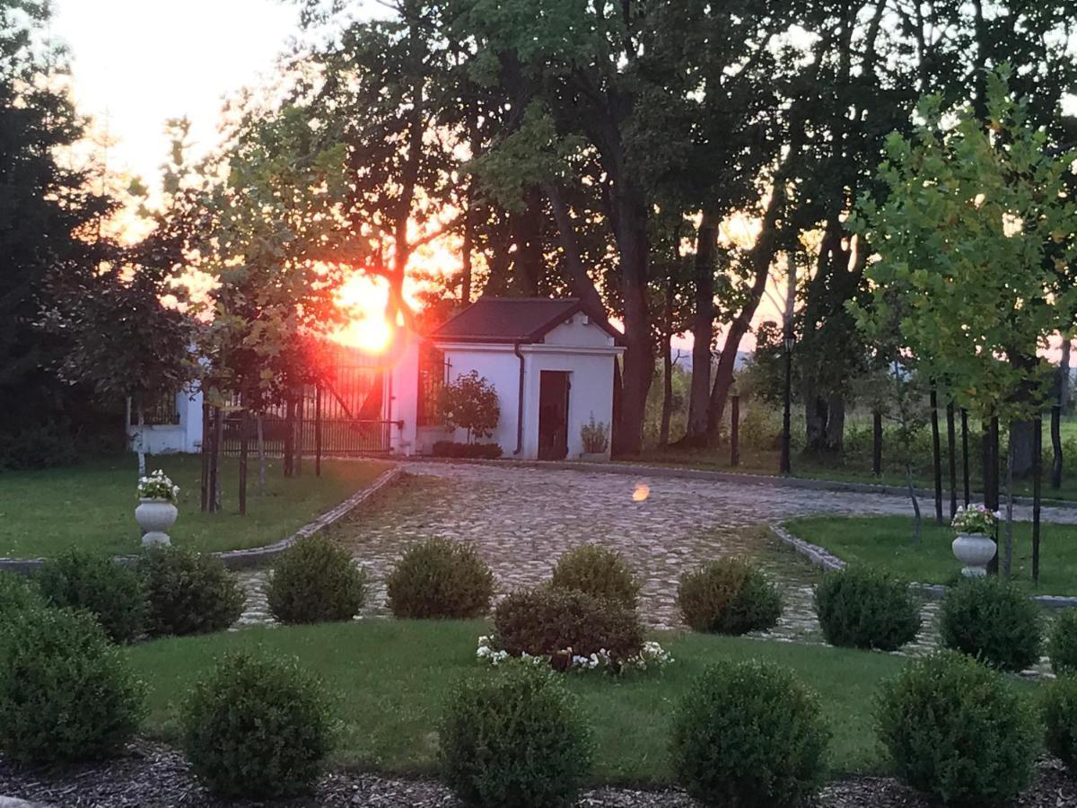 Kantonia Bobolice  Kültér fotó